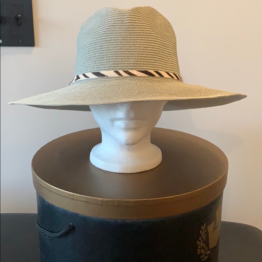 Grey weave women’s hat